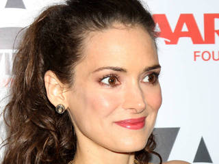 Winona Ryder swears off cosmetic surgery