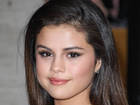 Selena Gomez divides fans with 'pray for...