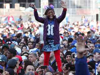 4 ways to make Super Bowl fun for kids to watch