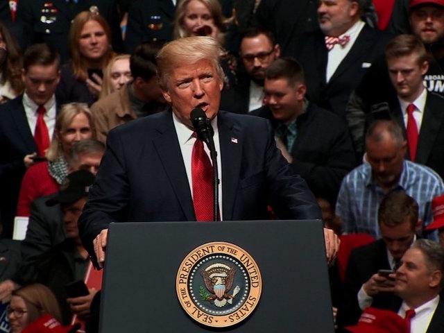 http://sharing.kjrh.com/sharescnn/photo/2017/03/16/TrumpNashville031617_1489670323646_56941535_ver1.0_640_480.jpg