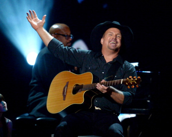 Garth Brooks to play drive-in theater concert across United States