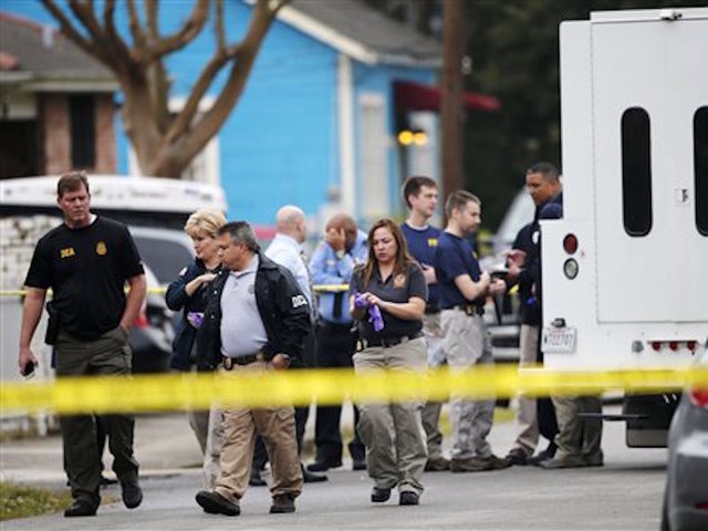 Louisiana cop shot during drug raid