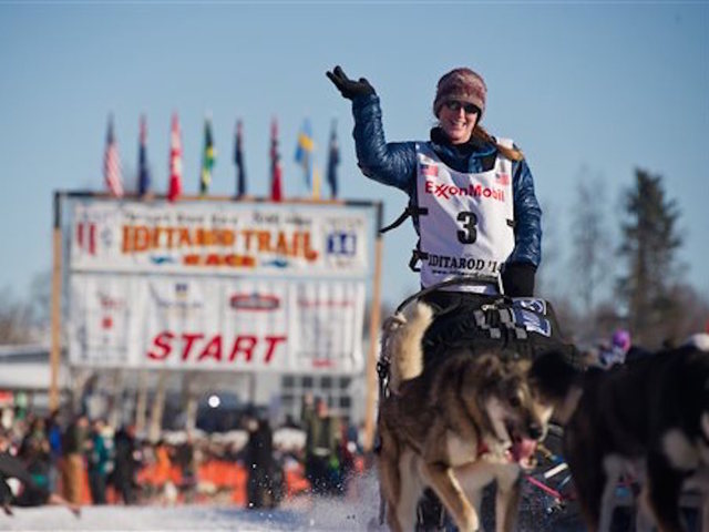 Iditarod race begins in Alaska