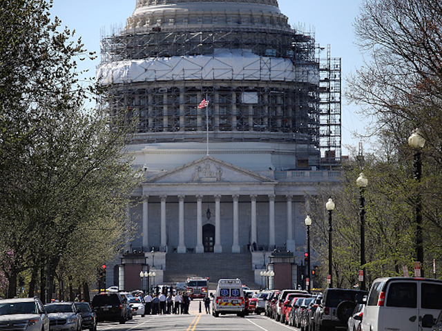 Suspicious packages found near Capitol cleared