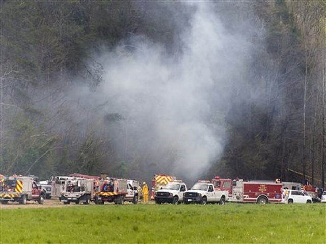 5 killed in Tennessee helicopter tour crash