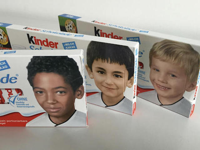 German far-right angry at soccer team's photos