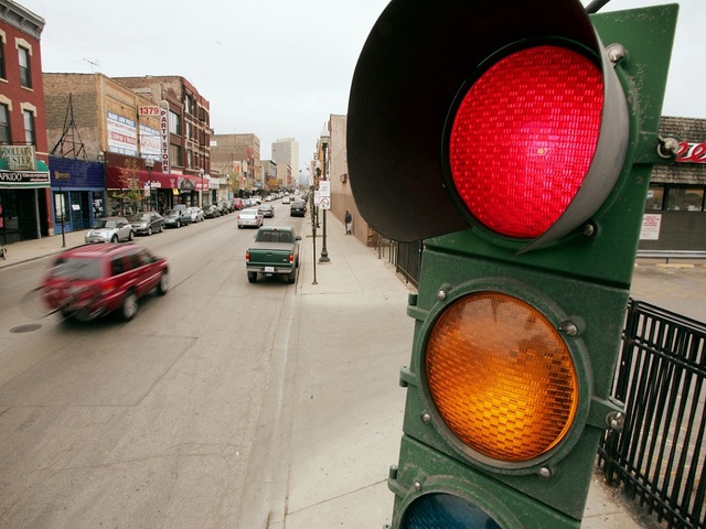 Boy calls 911 to report dad's traffic violation