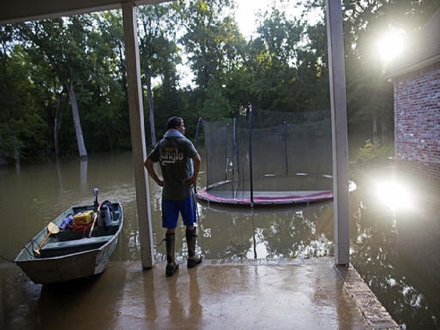 Cleanup, search for bodies begins as floodwaters recede in Louisiana