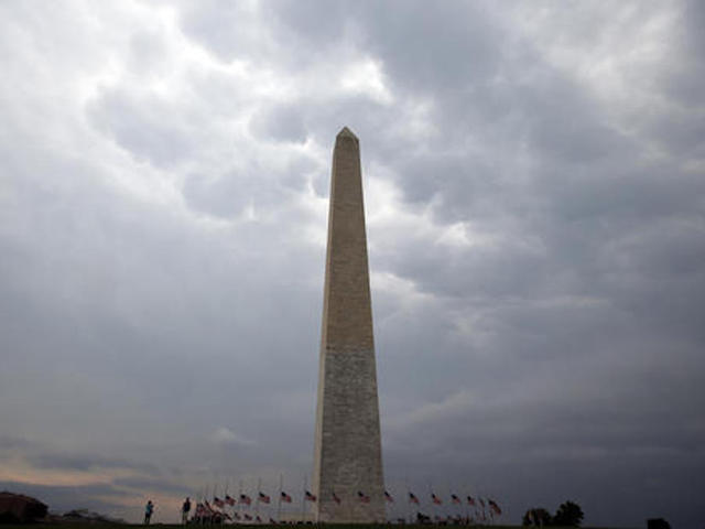 National Mall pond has hundreds of dead fish