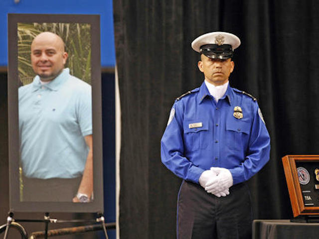 Prosecutor says LA airport gunman lacks remorse, holds to views