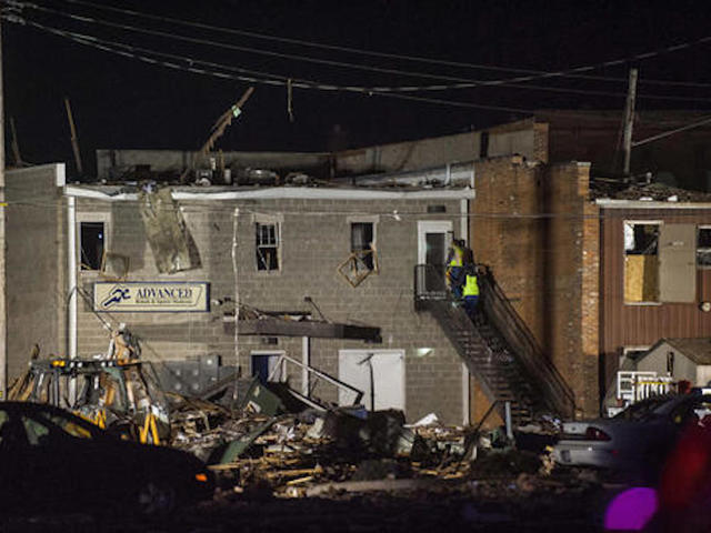 Natural gas explosion kills 1 in Illinois