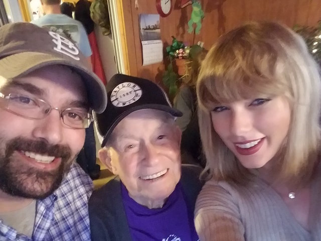 Taylor Swift surprises 96-year-old WWII veteran over the holidays