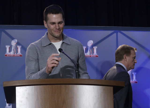 Atlanta zoo names cockroach after Patriots QB Tom Brady