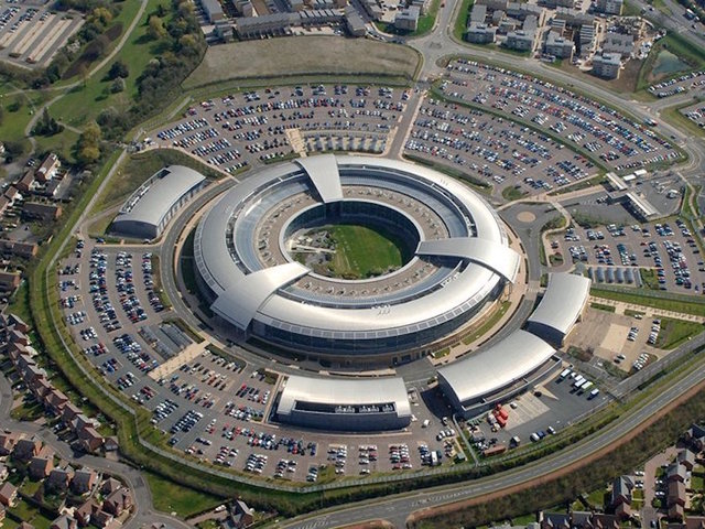 White House apologizes for UK government spying claims