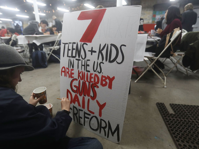 This mom's tweet helped 500 students find free housing for March for Our Lives